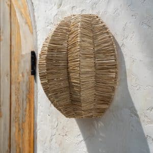 Lampa ścienna z rafii The Avanti Wall Applique - detal 1