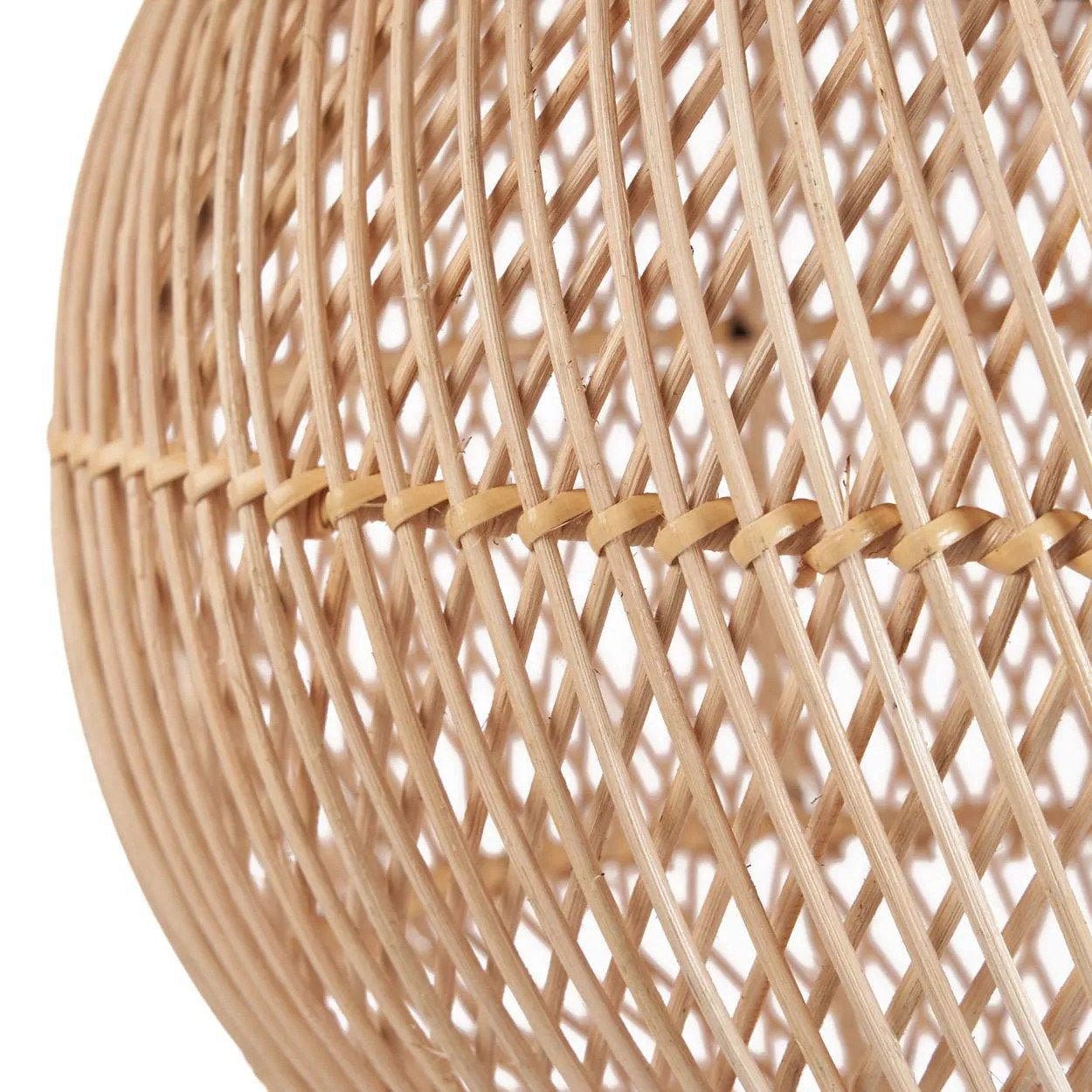 the-bubble-pendant-m-lampa-wiszaca-rattan-bazar-bizar-product-aranzacja-wnetrza-boho